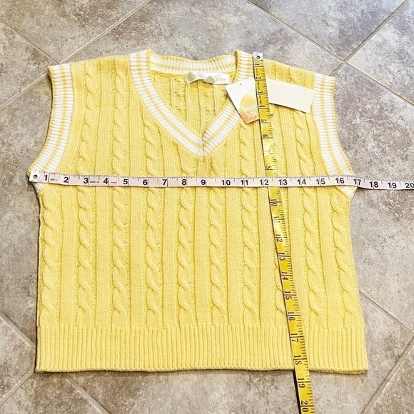 NWT Sugar Moon Yellow Knit V Neck Vest White Trim Pullover Extra Small - Picture 3 of 9